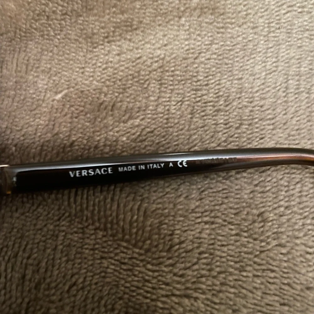 EUC Versace Model 1064 Glasses & Hard Case - Picture 2 of 4